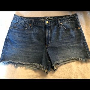 Universal Thread Shorts